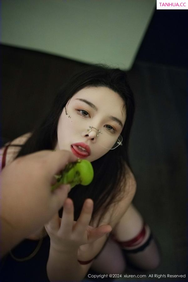   [XiuRen]高清写真图 2024.10.15 No.9287 樱桃小犊子 黑丝美臀第36张图片